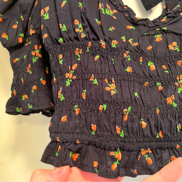 Cute country style cropped top with half sleeves - Picture 9 of 9